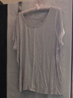 Lane Bryant Light Gray Short Sleeve Scoop Neck Tee